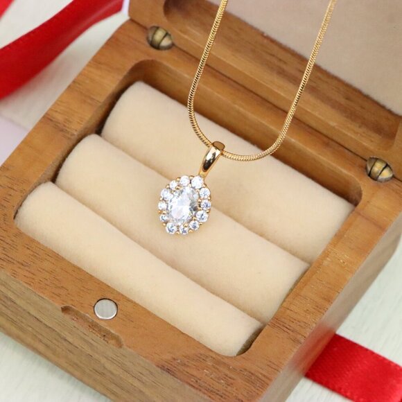 "Oval White Pendant with Halo Design in Gold-Plated Brass Setting, XPPT1812 - Picture 8 of 14